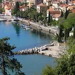 アパート With Swimming Pool Opatija - Pobri, Opatija - 16390 マトゥリ