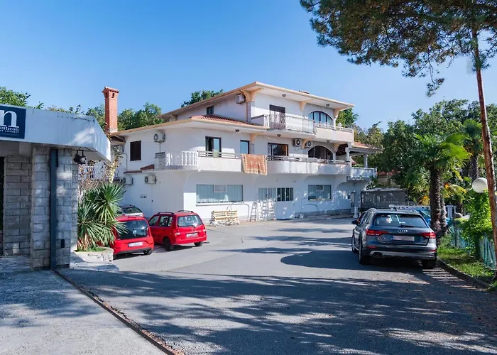 Lägenhet Apartments With Swimming Pool Opatija - Pobri, Opatija - 16390 Matulji